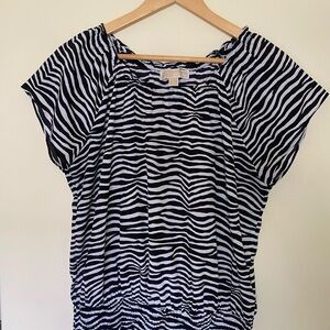 Michael Kors Top Women’s Large Zebra Print Round‎ Neck short Sleeve Gathered Hem